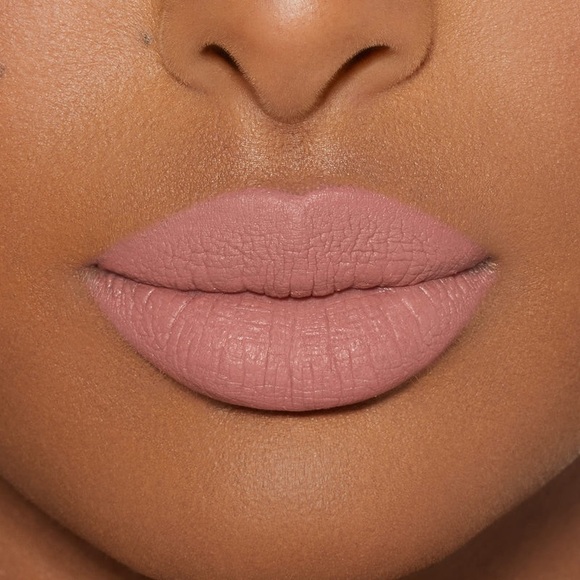 KYLIE COSMETICS- Liquid Lipstick in Candy K-Matte - Picture 4 of 5